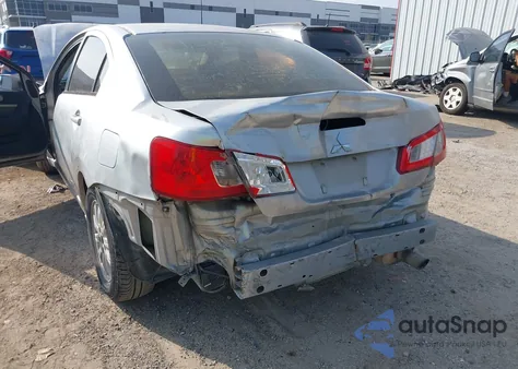 2011 Mitsubishi Galant Fe z USA, uszkodzony, nr VIN 4A32B2FF6BE024879